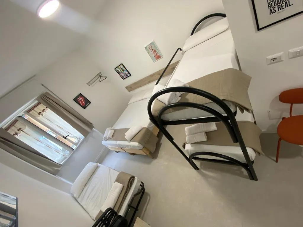 San Dionigi 11 Studio Apartments Mediolan Włochy
